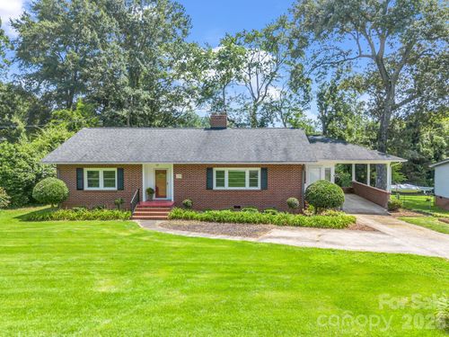 155 Fernwood Cir, Rutherfordton, NC, 28139-2165 | Card Image