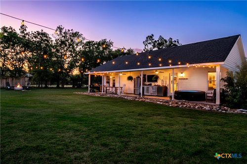 846 Ewelling Ln, New Braunfels, TX, 78130-3324 | Card Image