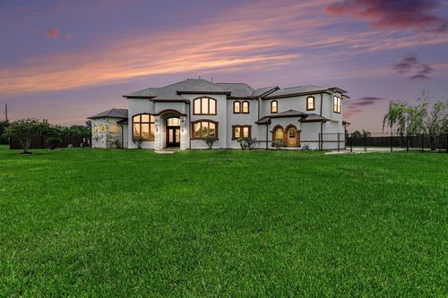 1909 E Archer Rd, Baytown, TX, 77521-9310 | Card Image
