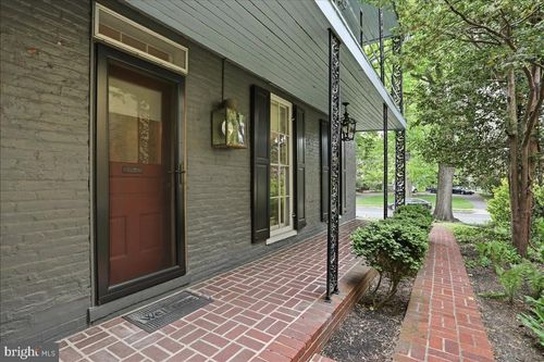 627 Philadelphia Ave, CHAMBERSBURG, PA, 17201-1264 | Card Image