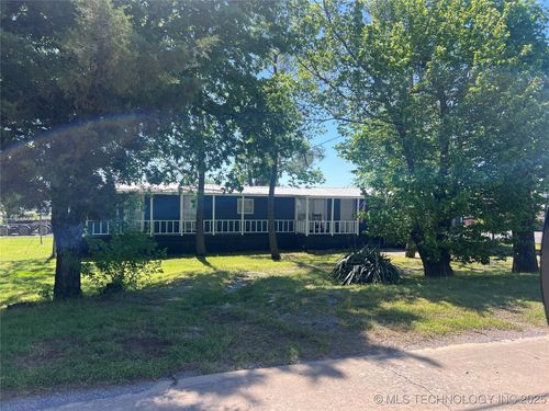 127 S Main St, Savanna, OK, 74565 | Card Image