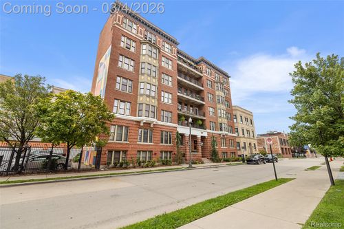 78 Watson St, Detroit, MI, 48201-2705 | Card Image