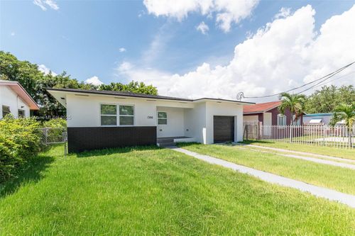 1366 Nw 75th St, Miami, FL, 33147-6440 | Card Image