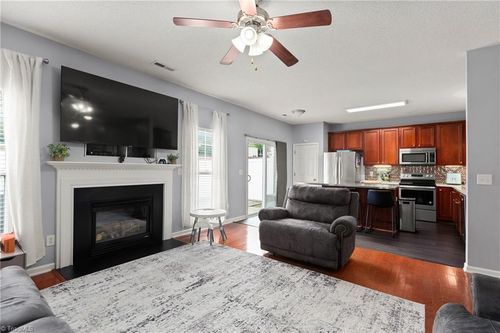 136 Penry Ln, Clemmons, NC, 27012-6868 | Card Image