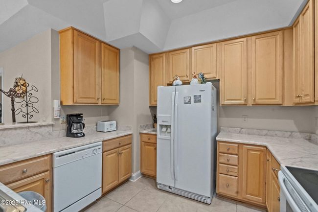 701 - 908 Resort Cir, Condo with 3 bedrooms, 2 bathrooms and 2 parking in Sunset Beach NC | Image 5