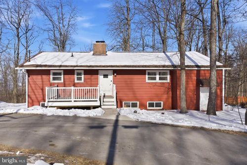 689 Ulysses Way, LINDEN, VA, 22642-5911 | Card Image