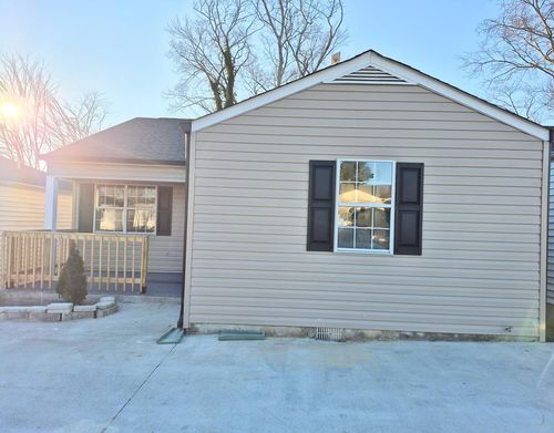 1411 Classic Chase Dr, DALTON, GA, 30721-8487 | Card Image