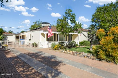 3312 N 15th Ave, Phoenix, AZ, 85015-5832 | Card Image
