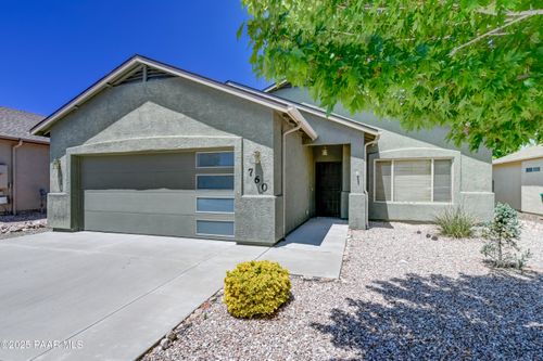 760 Newton Way, Chino Valley, AZ, 86323-6435 | Card Image