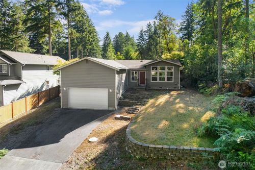 10715 Tahoma Dr, Anderson Island, WA, 98303-9500 | Card Image