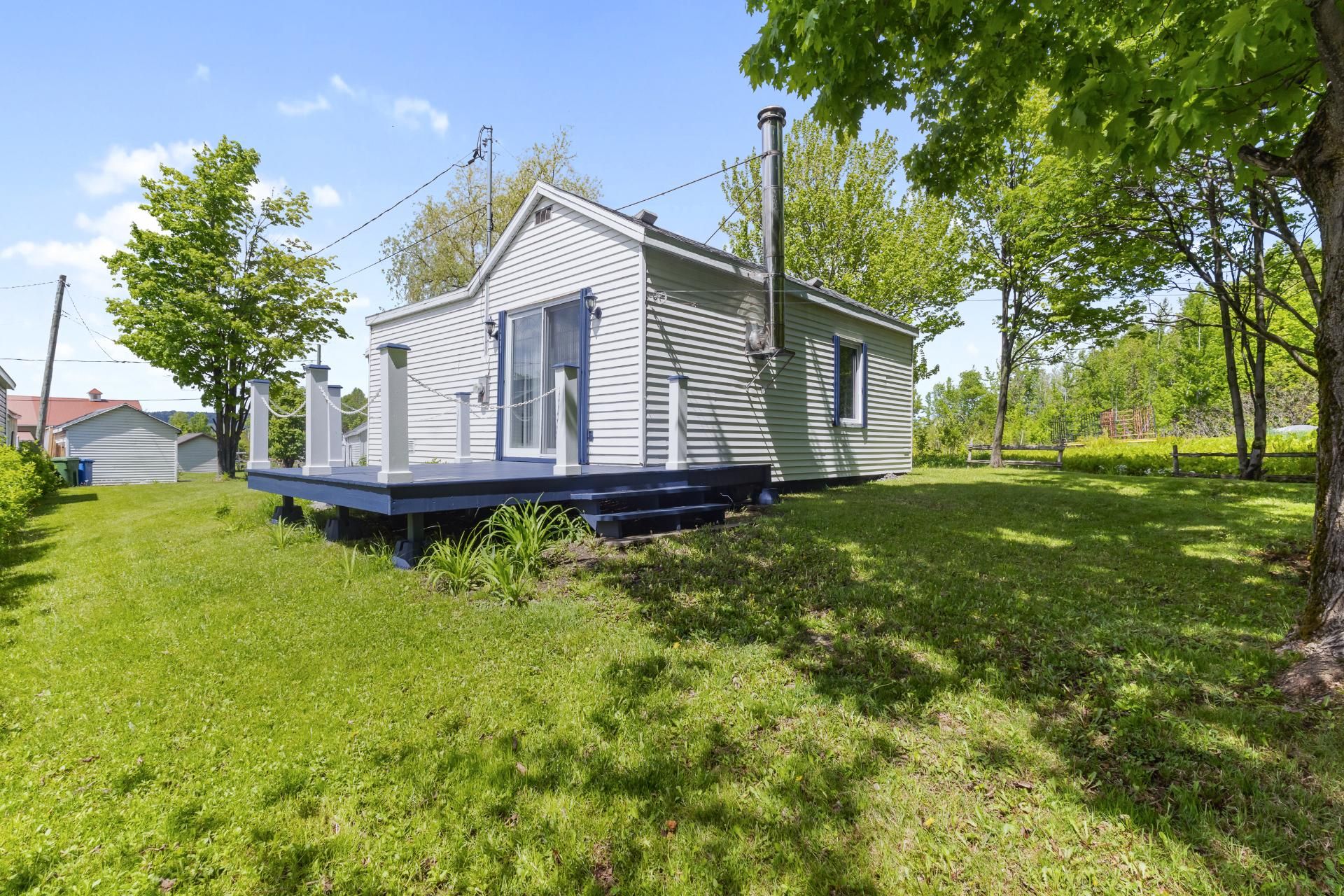 Residential in Saint-Pierre-de-l'Île-d'Orléans 4