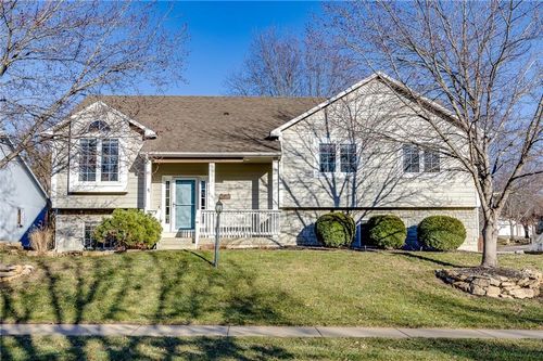 540 Bently Dr, Lawrence, KS, 66049-1898 | Card Image