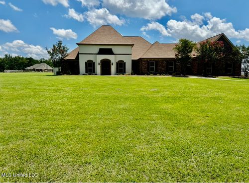 111 Pecan Rdg, Brandon, MS, 39047-4045 | Card Image
