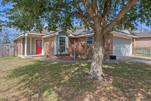 501 Riggs St, Brenham, TX, 77833-2774 | Card Image