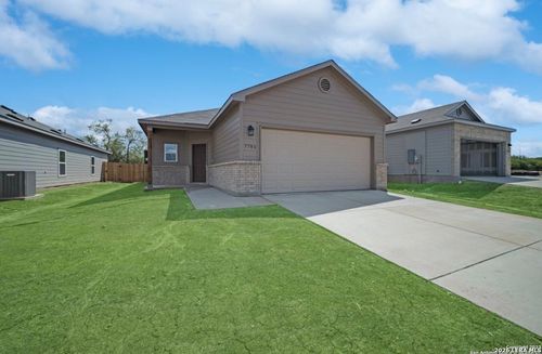 7706 Stud Dr, Elmendorf, TX, 78112 | Card Image