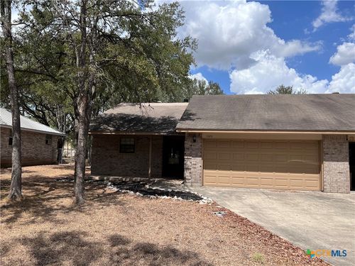 1020 Madeline St, New Braunfels, TX, 78132-4723 | Card Image