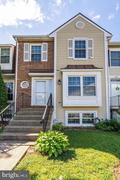 4685 Joanna Court, Townhouse with 3 bedrooms, 3 bathrooms and null parking in WOODBRIDGE VA | Image 2