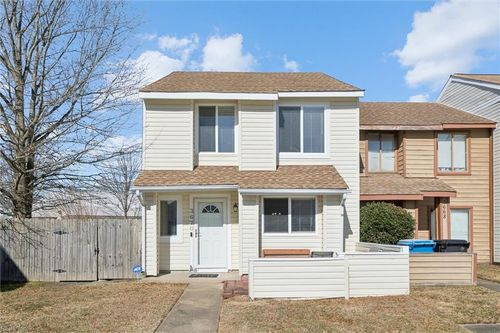 3670 Chimney Creek Dr, Virginia Beach, VA, 23462-6815 | Card Image