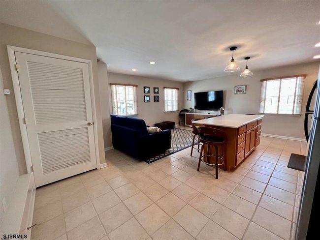 APT-3 - 7811 Atlantic Ave, Condo with 2 bedrooms, 1 bathrooms and null parking in MARGATE CITY NJ | Image 10