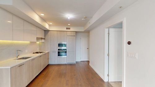 8xx-3200 Corvette Way, Richmond, BC, V6X0T8 | Card Image