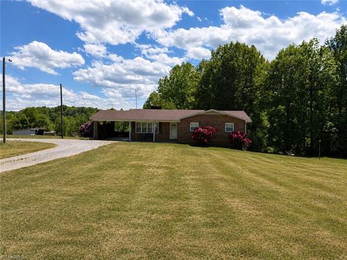 8186 Old 60, Roaring River, NC, 28669-8283 | Card Image