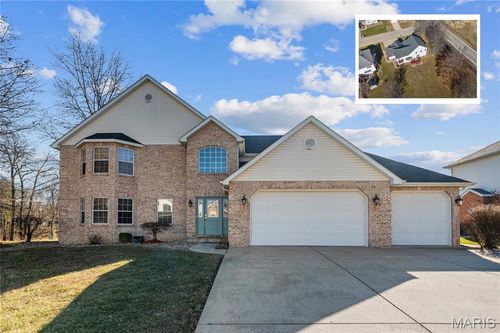 1820 Creekside Dr, Swansea, IL, 62226-8510 | Card Image