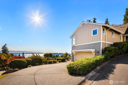 11012 Villa Rosa Ln, Mukilteo, WA, 98275-4886 | Card Image