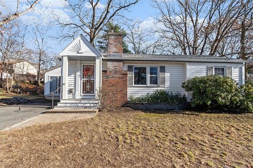 131 Den Quarry Rd, Lynn, MA, 01904-1354 | Card Image