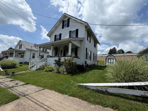 657 Petrolia St, Knox, PA, 16232-1865 | Card Image