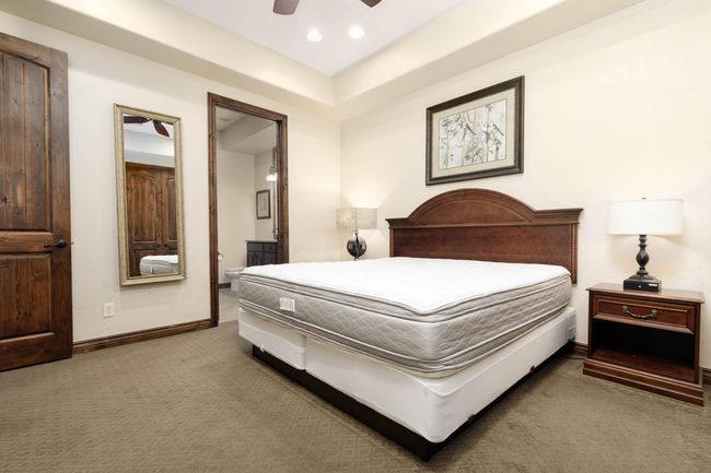 2020 N Pebble Beach Dr- Unbranded (12 of | Image 12
