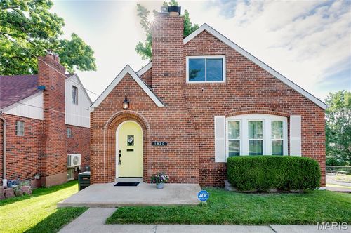 1830 Oconnell Ave, Overland, MO, 63114-2413 | Card Image