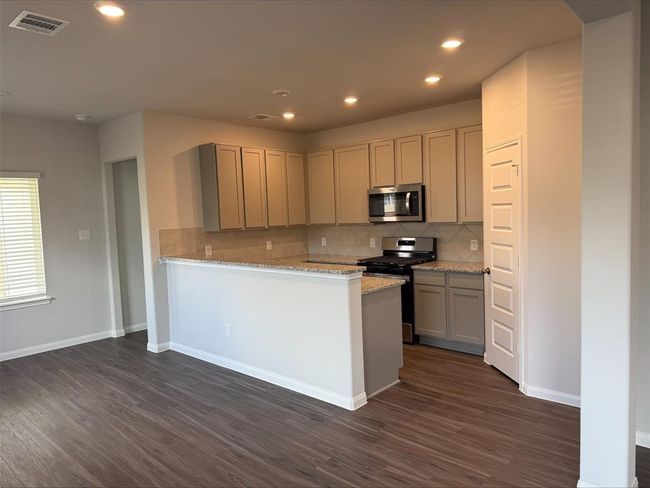 2360 Mooneye Ct, House other with 3 bedrooms, 2 bathrooms and 2 parking in Conroe TX | Image 5