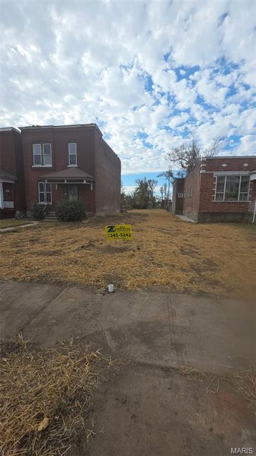4746 Hammett Place Place, St Louis, MO, 63113 | Card Image