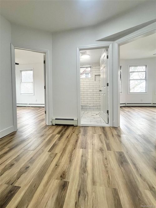 2-123 Clinton Ave, New Rochelle, NY, 10801-2402 | Card Image