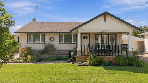 144 Joyce Ave, Welland, ON, L3B1S8 | Card Image