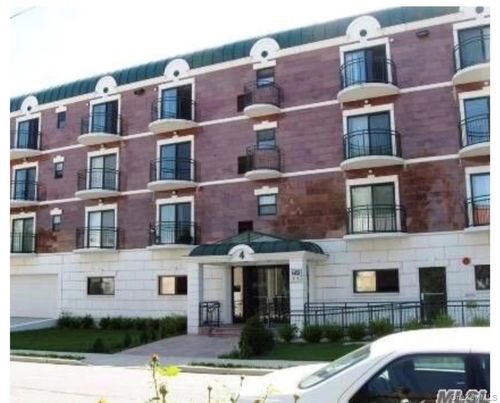 2a-4 Chelsea Pl, Great Neck, NY, 11021-3268 | Card Image