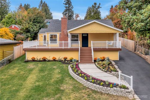 15543 11th Ave Ne, Shoreline, WA, 98155-6219 | Card Image