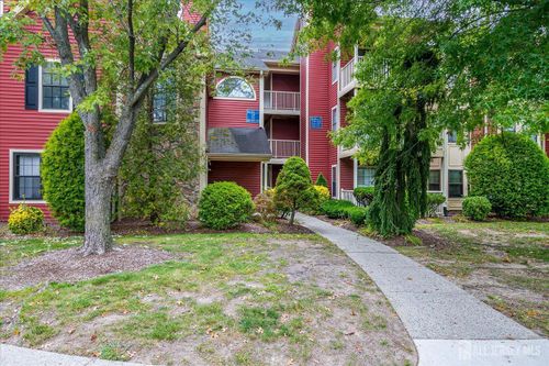 353 Crosspointe Dr, East Brunswick, NJ, 08816-1849 | Card Image