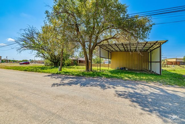 209 N Florida Ave, House other with 3 bedrooms, 3 bathrooms and 2 parking in Big Lake TX | Image 31