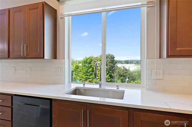 20325 90 Th Pl S, House other with 4 bedrooms, 4 bathrooms and 2 parking in Kent WA | Image 20