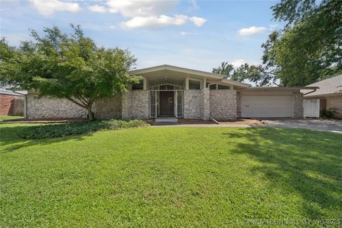 7320 E 59th Pl, Tulsa, OK, 74145-9313 | Card Image