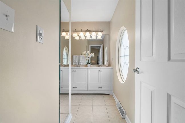 10558 Forest Hill Dr, Condo with 3 bedrooms, 3 bathrooms and 2 parking in Wexford PA | Image 25