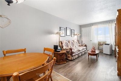 301B - 2041 Arrowsmith Dr, Condo with 2 bedrooms, 1 bathrooms and 1 parking in Ottawa ON | Image 3