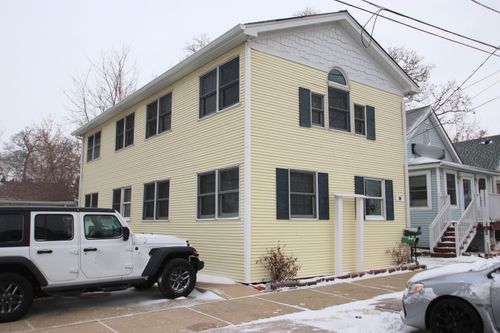 203-34 W Grand Ave, Fox Lake, IL, 60020-1224 | Card Image