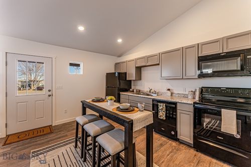 apt-c-411 Brookline St, Livingston, MT, 59047-3249 | Card Image