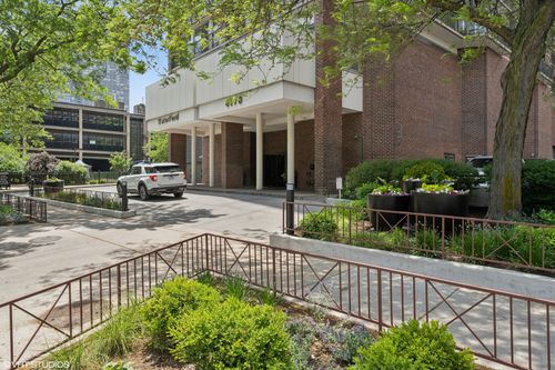 apt-21c-4170 N Marine Dr, Chicago, IL, 60613-2342 | Card Image
