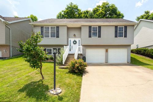 357 March Ln, Morgantown, WV, 26508-4244 | Card Image