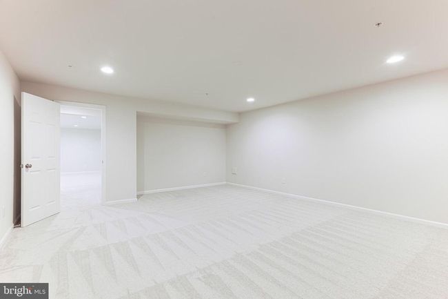 18258 Thunderbolt Rd, House other with 5 bedrooms, 5 bathrooms and null parking in DUMFRIES VA | Image 32