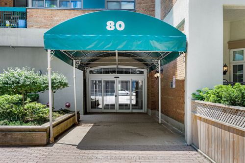 425-80 St Patrick St, Toronto, ON, M5T2X6 | Card Image
