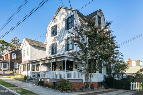 18 Oak Ave, Island Heights, NJ, 08732-7824 | Card Image